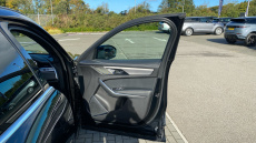 Jaguar F-Pace 2.0 D200 R-Dynamic SE 5dr Auto AWD Diesel Estate